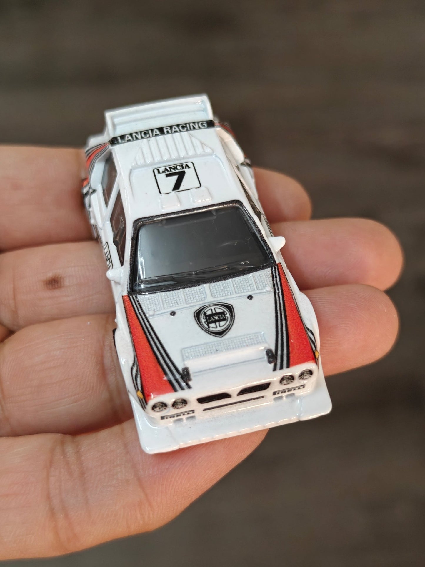 Premium Hot Wheels Lancia Delta S4 - White (Uncarded - New) - Kinder Logs