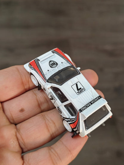 Premium Hot Wheels Lancia Delta S4 - White (Uncarded - New) - Kinder Logs