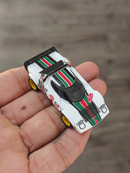 Premium Hot Wheels Lancia Stratos (Uncarded) - Kinder Logs