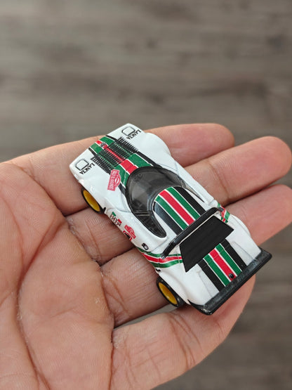 Premium Hot Wheels Lancia Stratos (Uncarded) - Kinder Logs