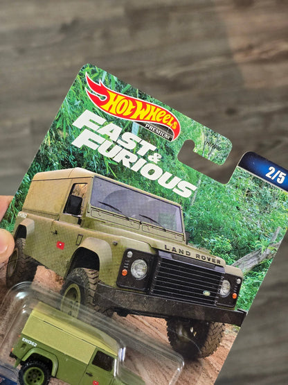 Premium Hot Wheels Land Rover Defender 110 (Imported) - Kinder Logs
