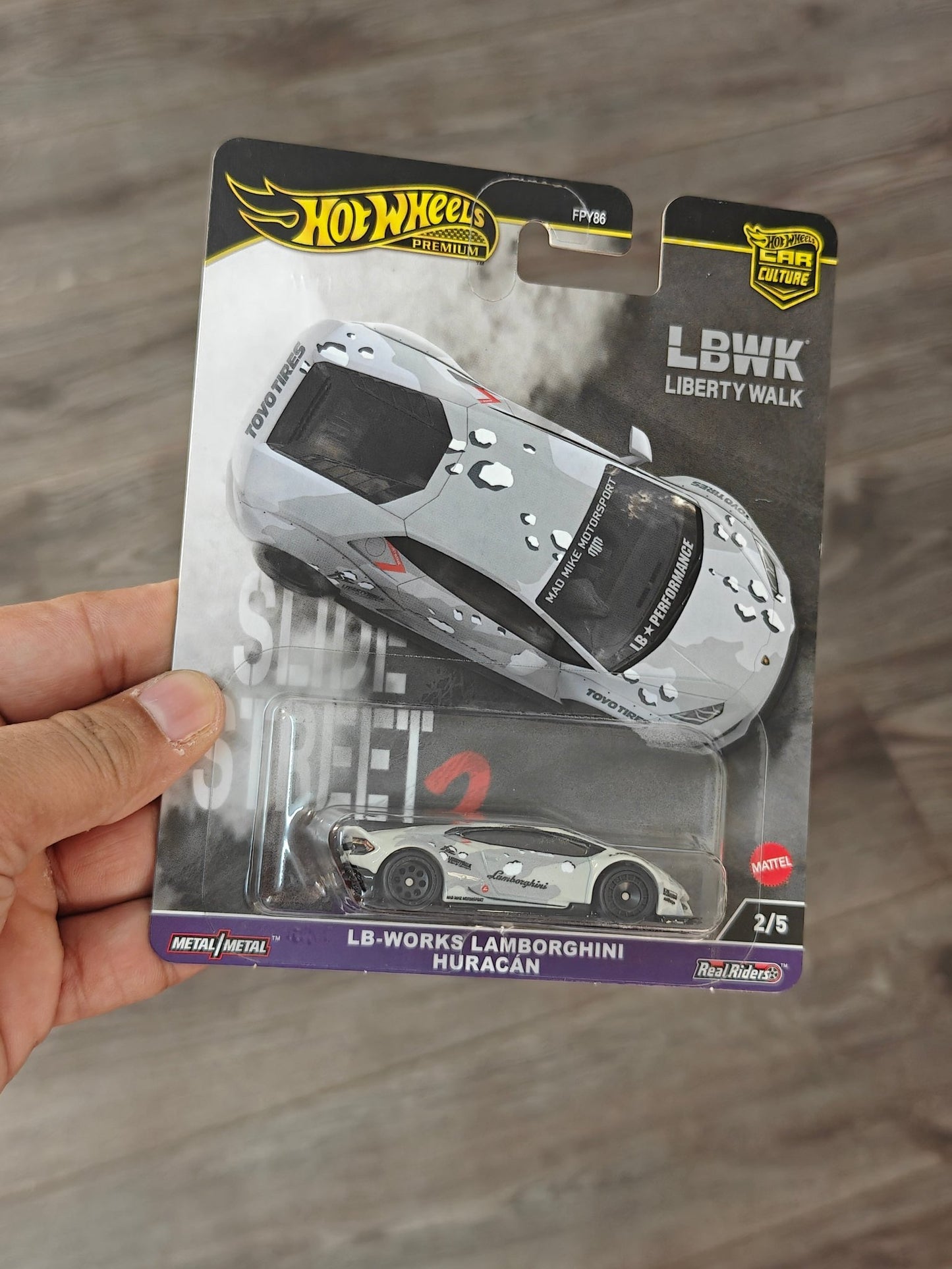 Premium Hot Wheels LB - Works Lamborghini Huracan (Imported) - Kinder Logs
