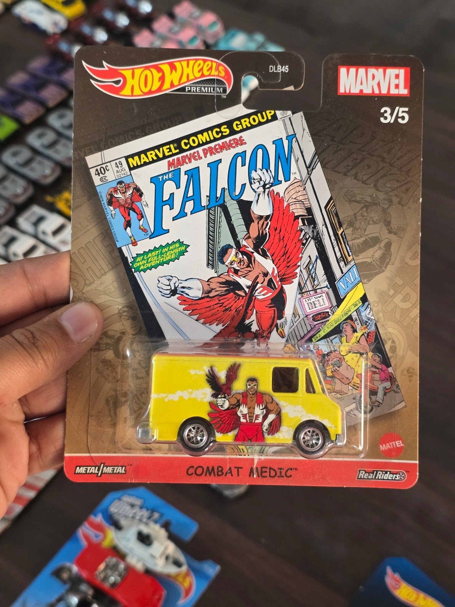 Premium Hot Wheels Marvel Avengers Falcon Combat Medic (Imported) - Kinder Logs