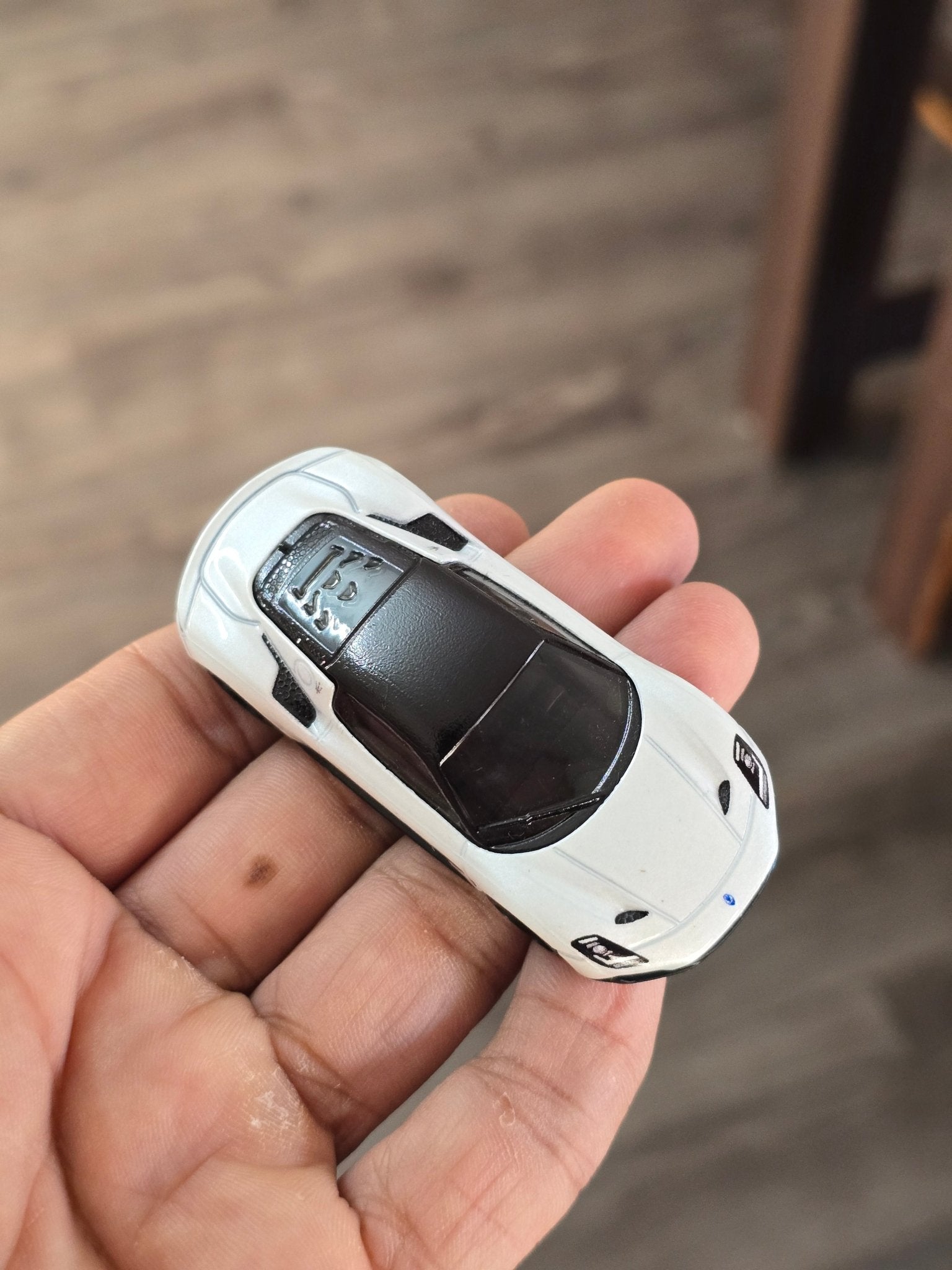 Premium Hot Wheels Maserati MC20 (Uncarded - New) - Kinder Logs