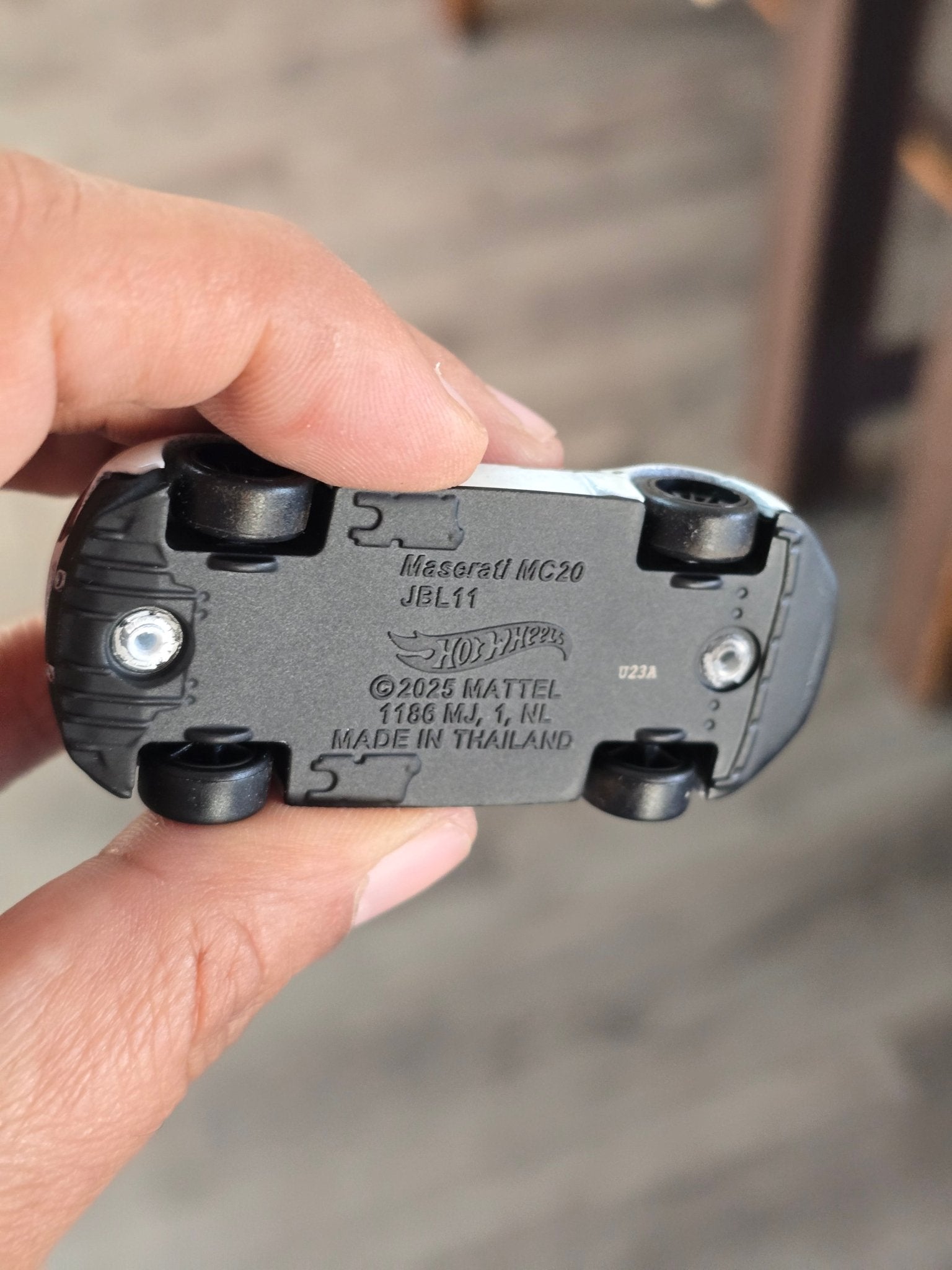 Premium Hot Wheels Maserati MC20 (Uncarded - New) - Kinder Logs