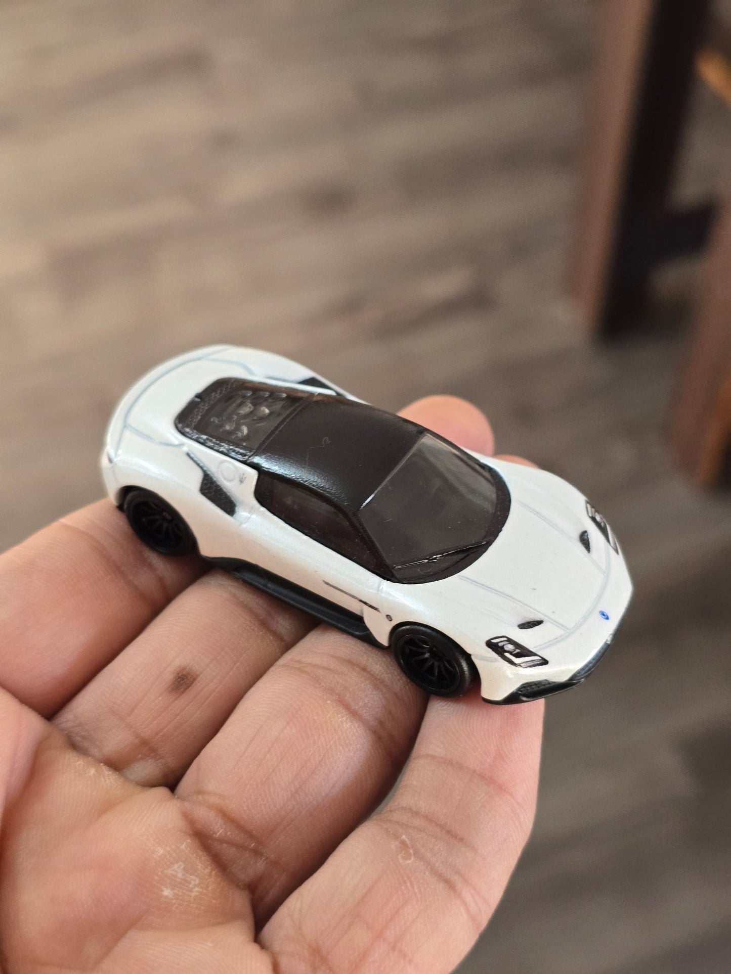 Premium Hot Wheels Maserati MC20 (Uncarded - New) - Kinder Logs