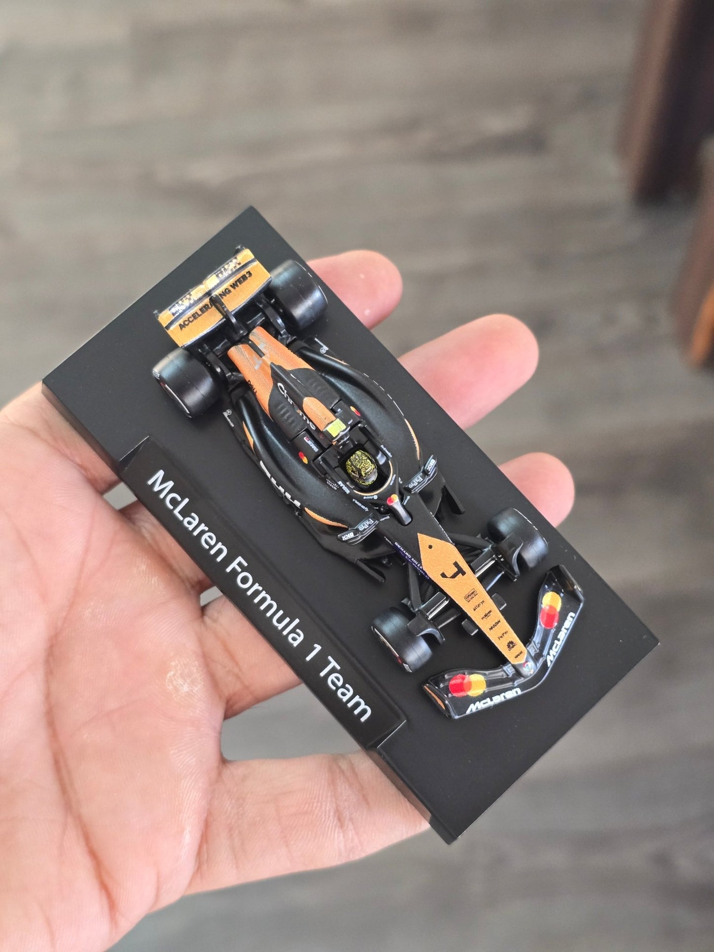 Premium Hot Wheels McLaren Formula 1 Team 4 (Uncarded - New) - Kinder Logs