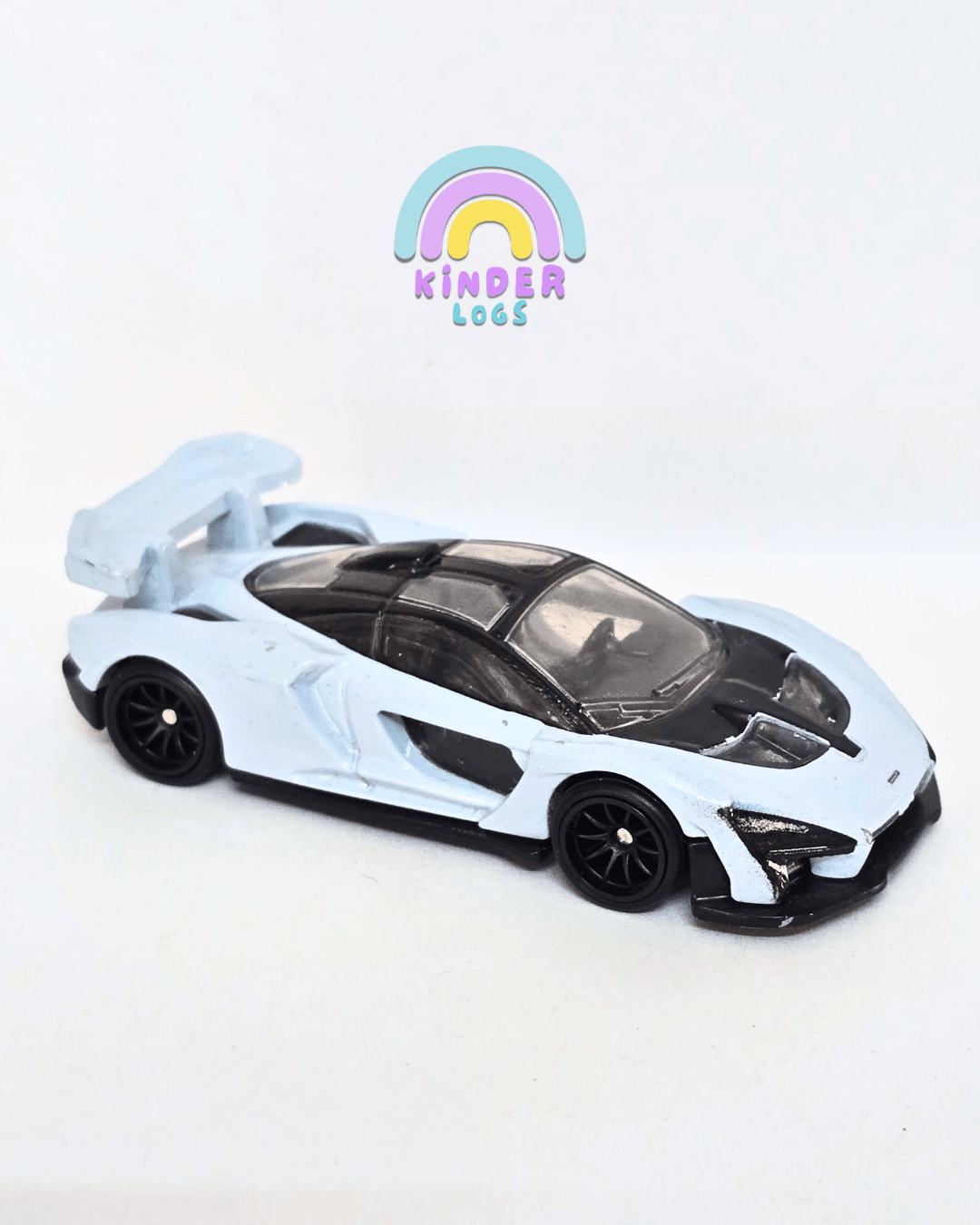 Premium Hot Wheels McLaren Senna (Pre - Owned) - Kinder Logs
