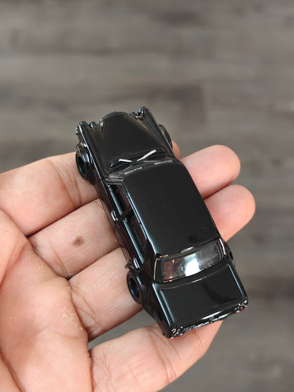 Premium Hot Wheels Mercedes - Benz 300 SEL 6.8 AMG - Black (Uncarded - New) - Kinder Logs