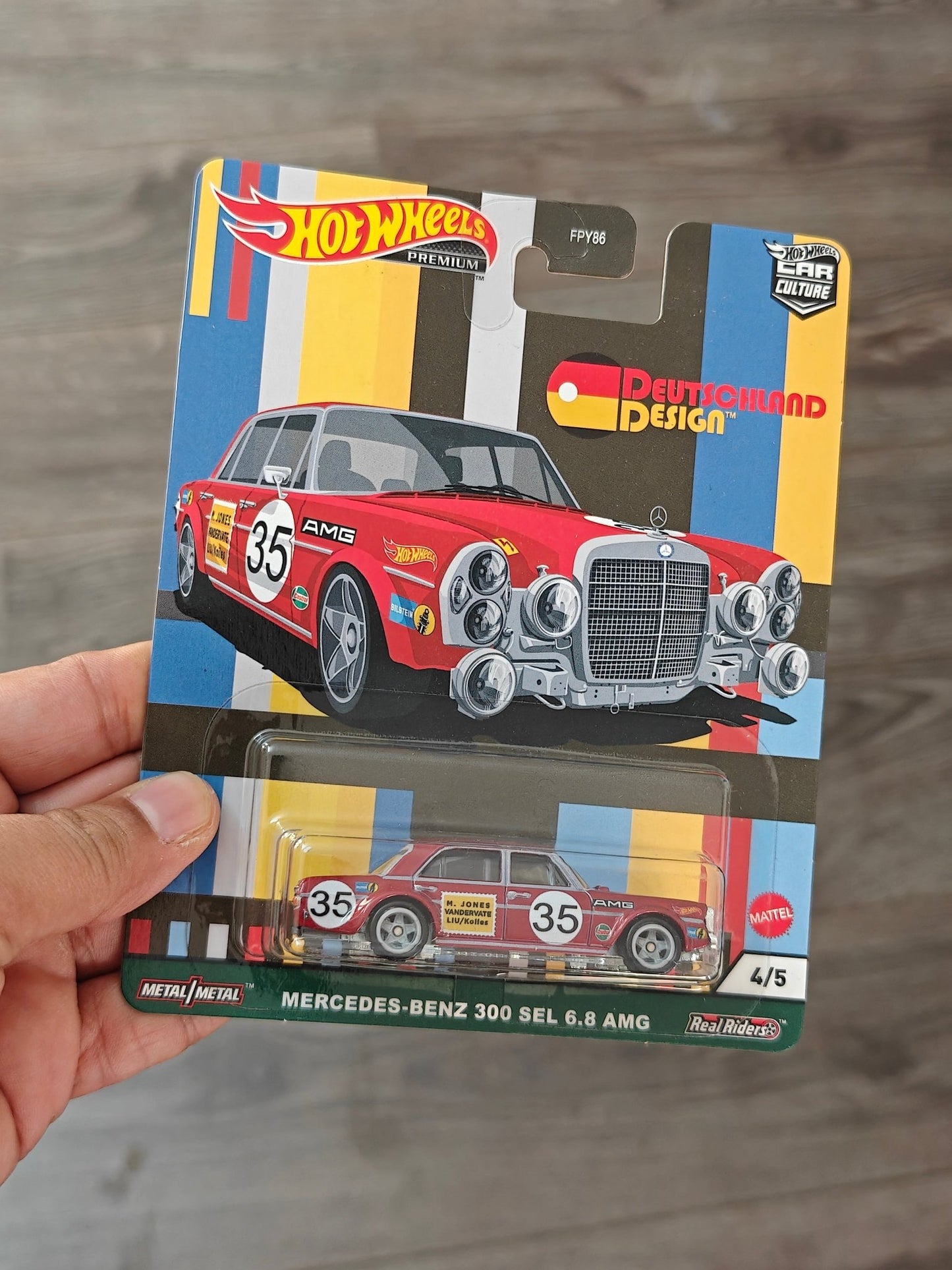 Premium Hot Wheels Mercedes - Benz 300 SEL 6.8 AMG - Deutschland Design (Imported) - Kinder Logs
