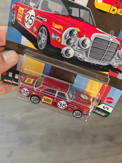 Premium Hot Wheels Mercedes - Benz 300 SEL 6.8 AMG - Deutschland Design (Imported) - Kinder Logs
