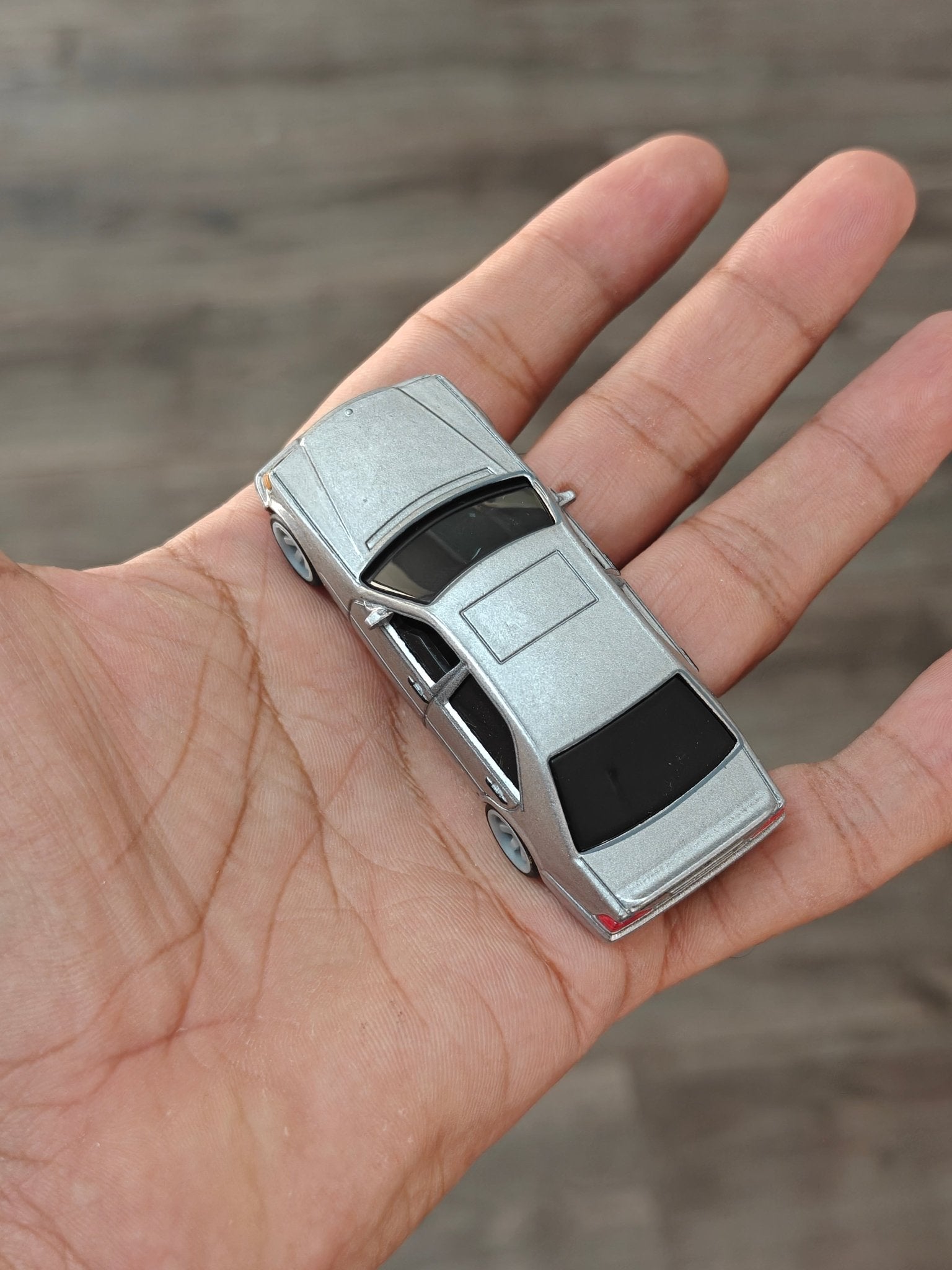 Premium Hot Wheels Mercedes - Benz 500 SEL - Silver (Uncarded - New) - Kinder Logs