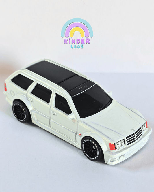 Premium Hot Wheels Mercedes-Benz E36 AMG - White (Minor Paint Issue) - Kinder Logs