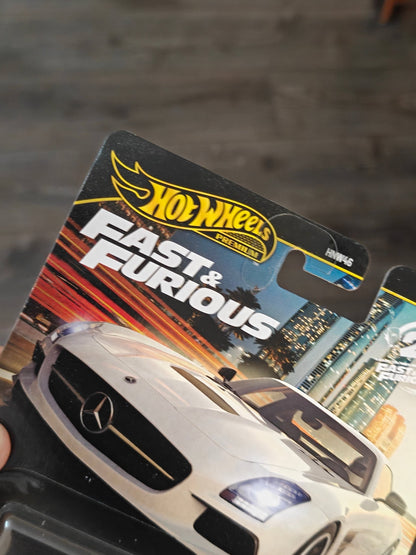 Premium Hot Wheels Mercedes-Benz SLS AMG Coupe Black Series (Imported) - Kinder Logs