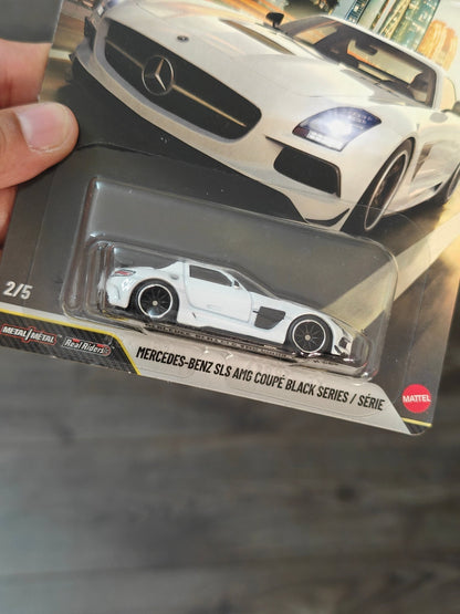 Premium Hot Wheels Mercedes-Benz SLS AMG Coupe Black Series (Imported) - Kinder Logs