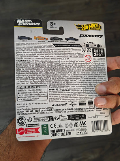 Premium Hot Wheels Mercedes-Benz SLS AMG Coupe Black Series (Imported) - Kinder Logs