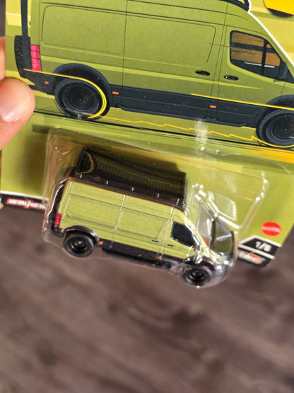 Premium Hot Wheels Mercedes - Benz Sprinter - Green (Deutschland Design) - Kinder Logs