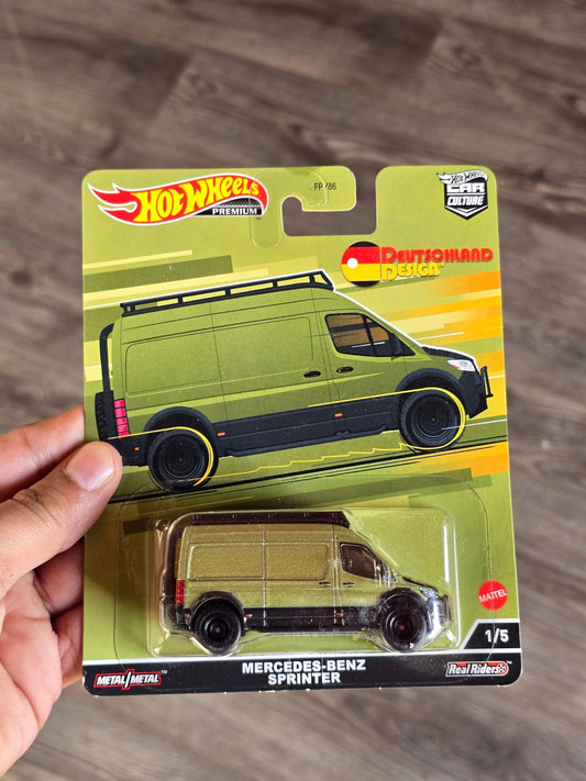Premium Hot Wheels Mercedes - Benz Sprinter - Green (Deutschland Design) - Kinder Logs