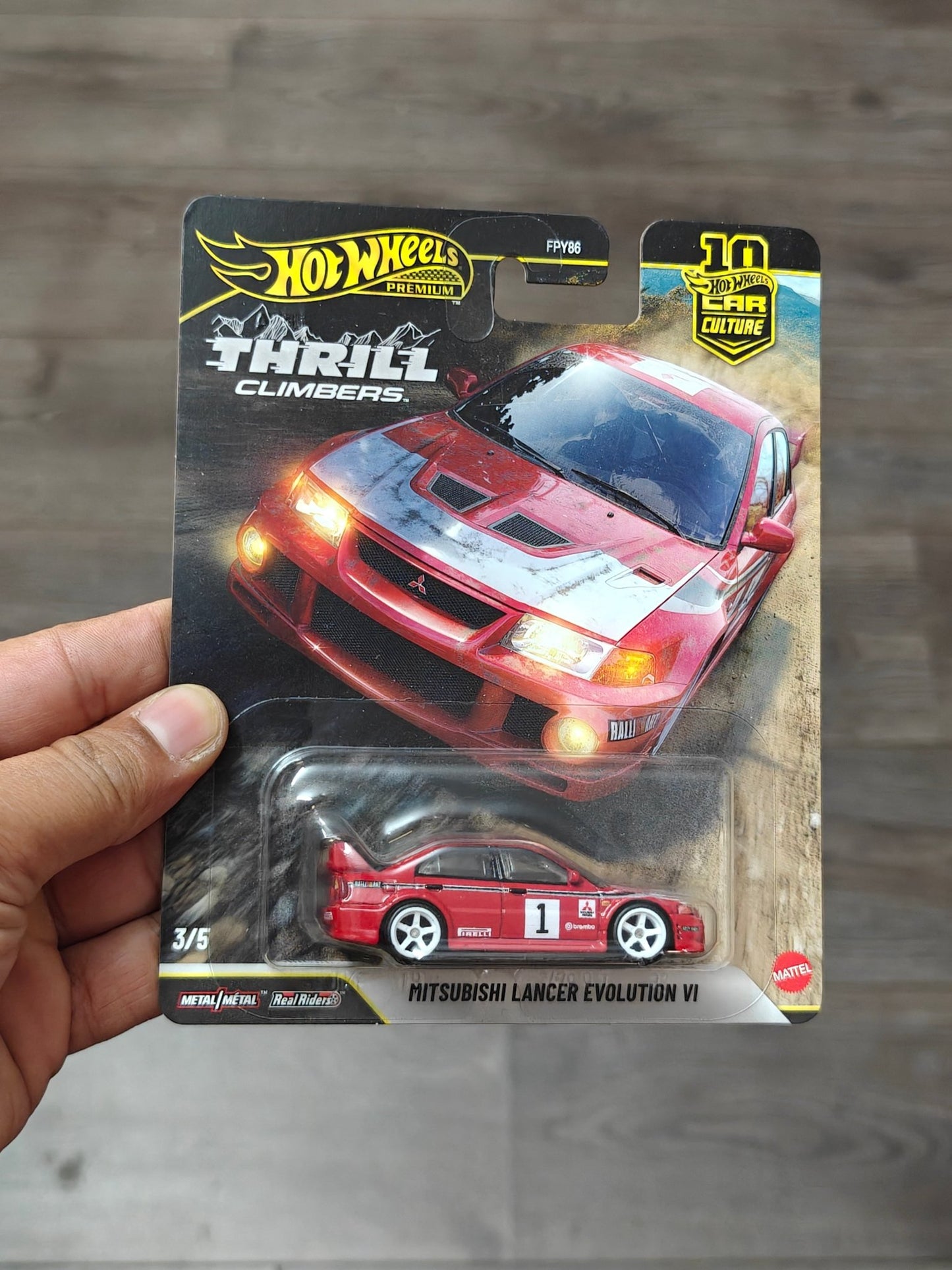 Premium Hot Wheels Mitsubishi Lancer Evolution VI - Thrill Climbers (Imported) - Kinder Logs