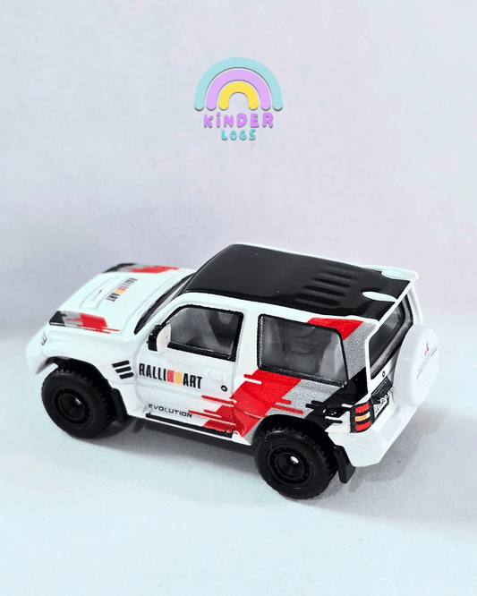 Premium Hot Wheels Mitsubishi Pajero Evolution - White (Uncarded - New) - Kinder Logs
