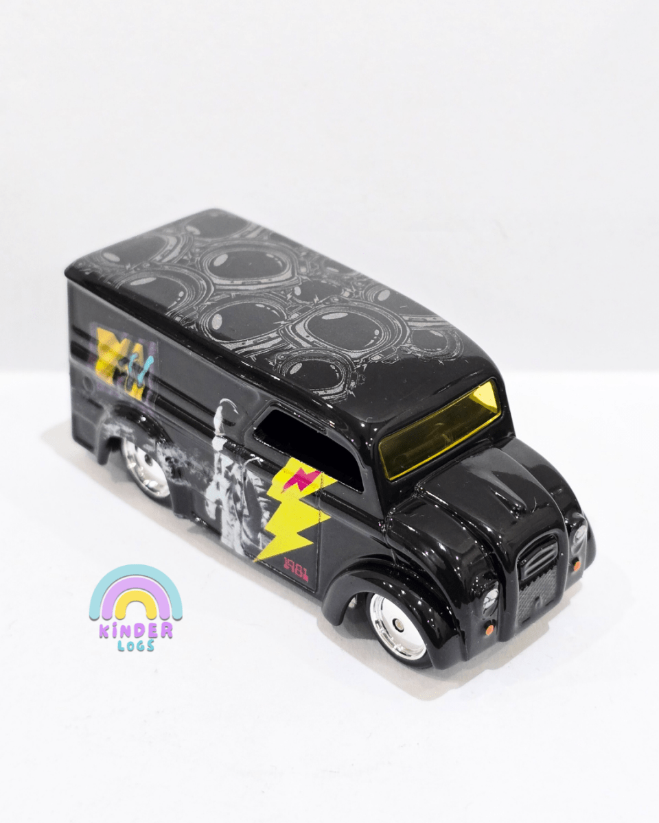 Premium Hot Wheels MTV Dairy Delivery (Uncarded) - Kinder Logs