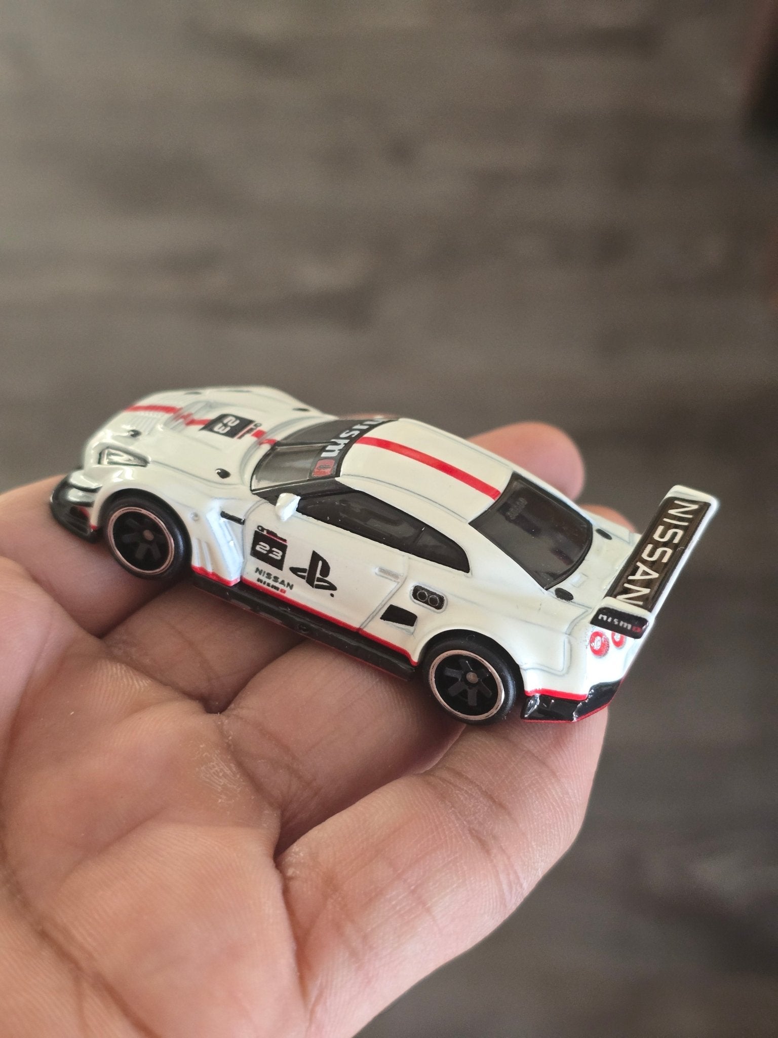 Premium Hot Wheels Nissan GT - R Nismo GT3 (Uncarded - New) - Kinder Logs