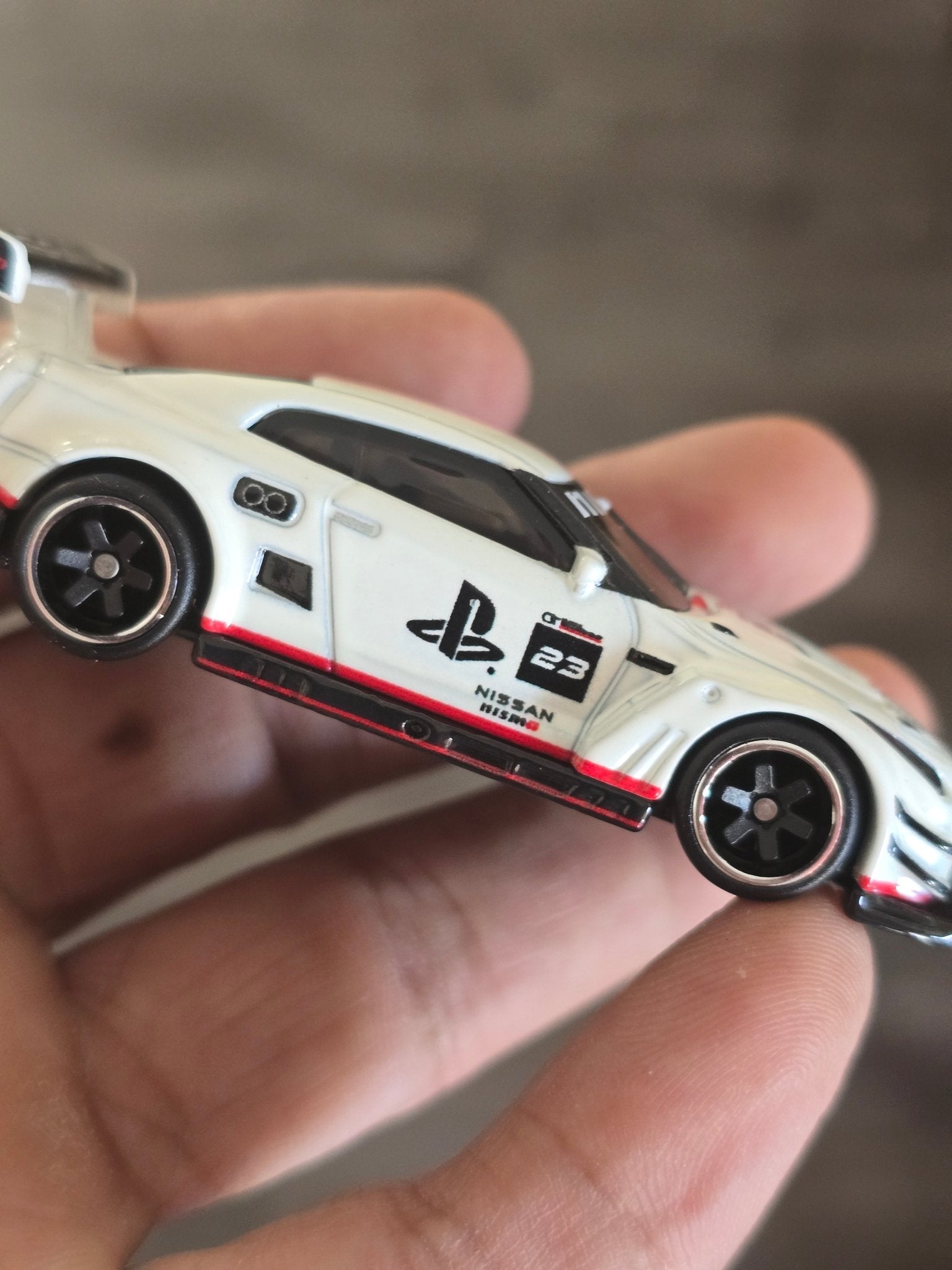 Premium Hot Wheels Nissan GT - R Nismo GT3 (Uncarded - New) - Kinder Logs