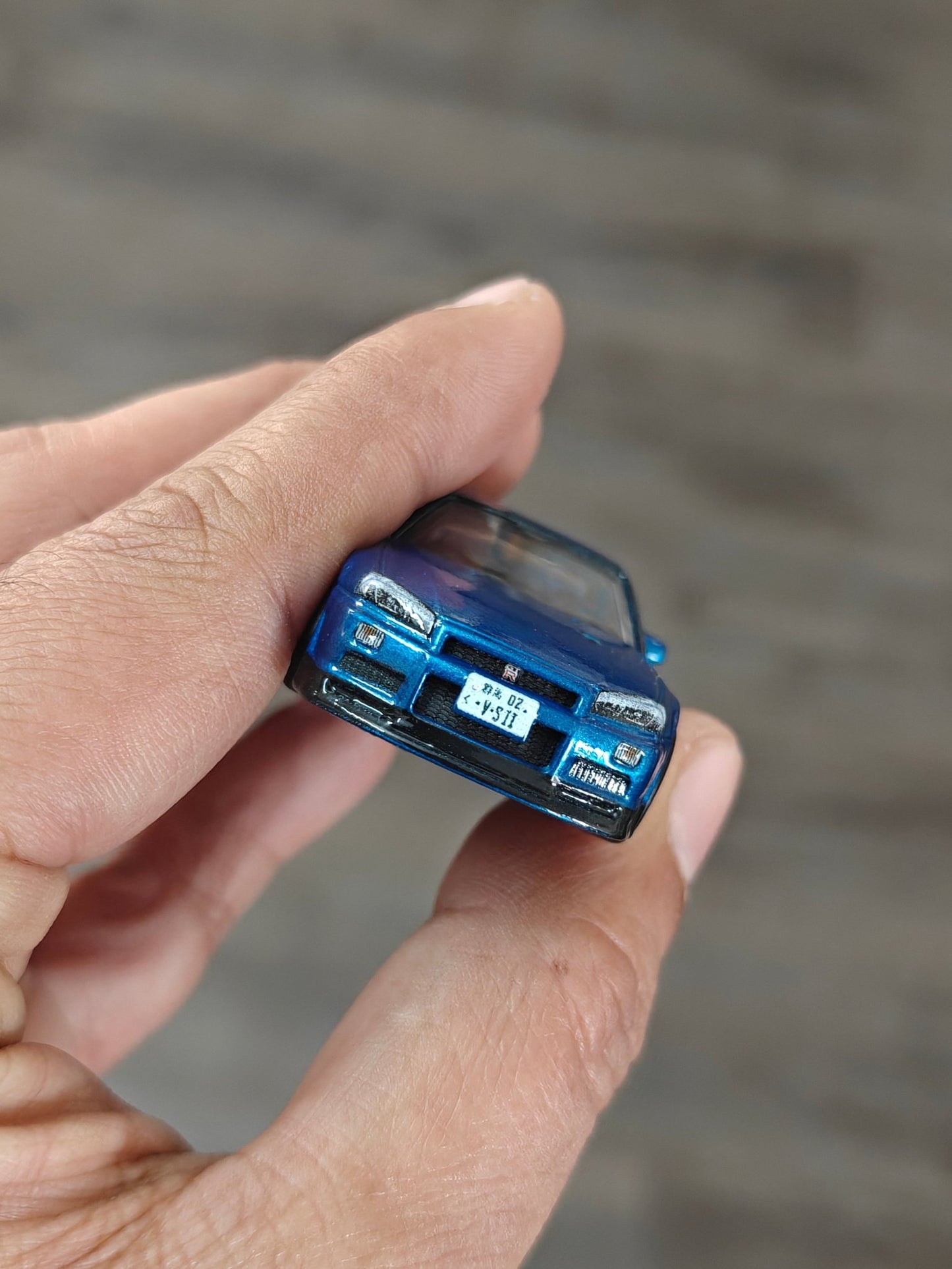 Premium Hot Wheels Nissan Skyline GT - R BNR34 - Blue (Uncarded - New) - Kinder Logs