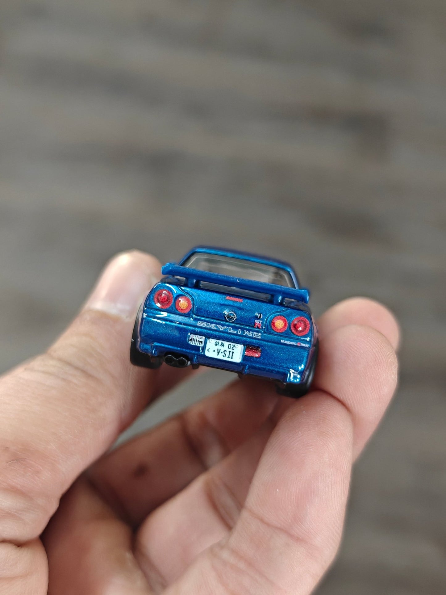 Premium Hot Wheels Nissan Skyline GT - R BNR34 - Blue (Uncarded - New) - Kinder Logs