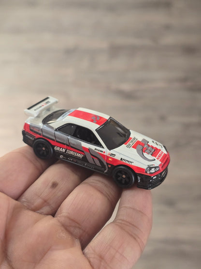 Premium Hot Wheels Nissan Skyline GT - R (BNR34) - Gran Turismo 7 (Uncarded - New) - Kinder Logs