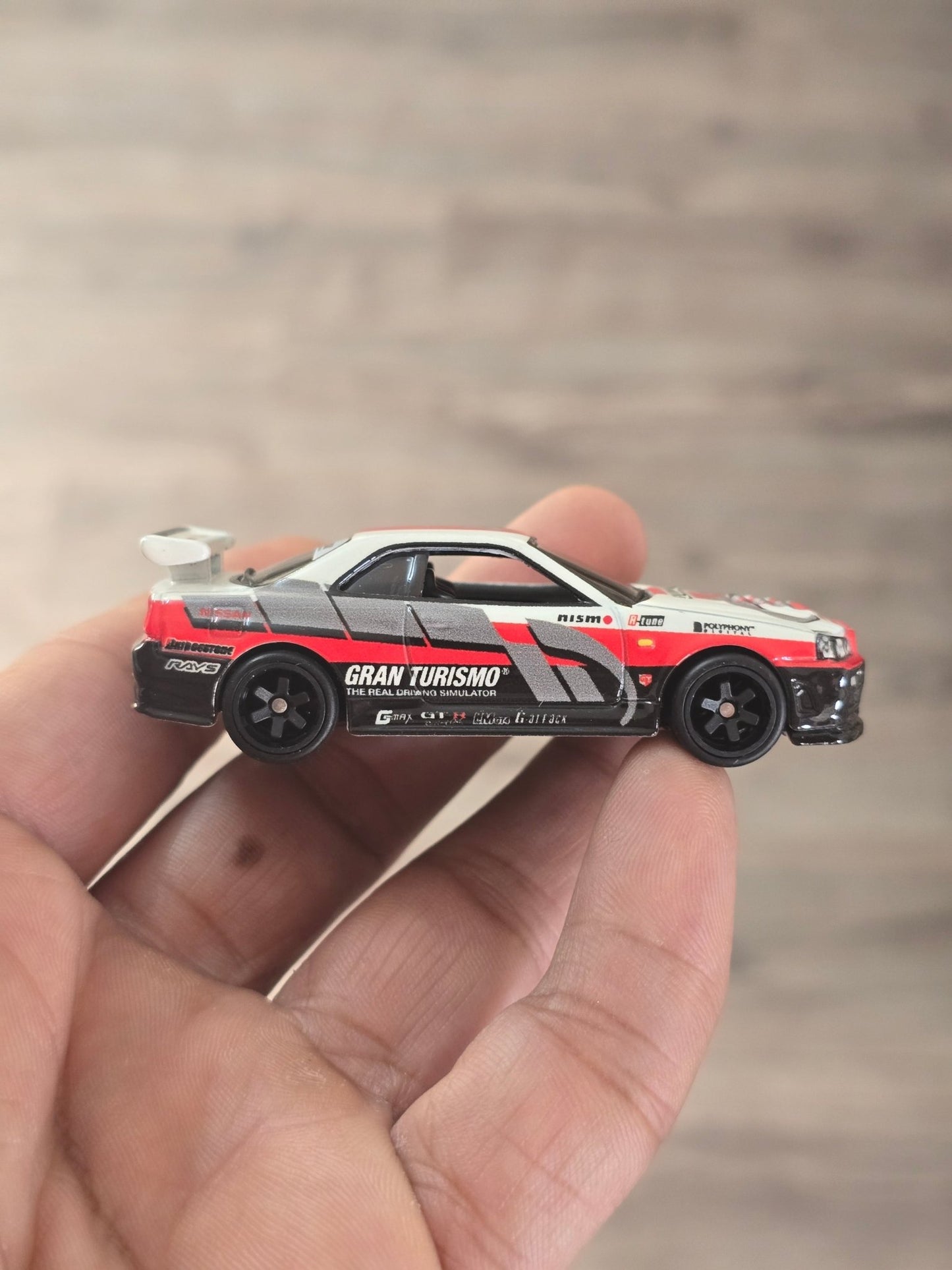 Premium Hot Wheels Nissan Skyline GT - R (BNR34) - Gran Turismo 7 (Uncarded - New) - Kinder Logs