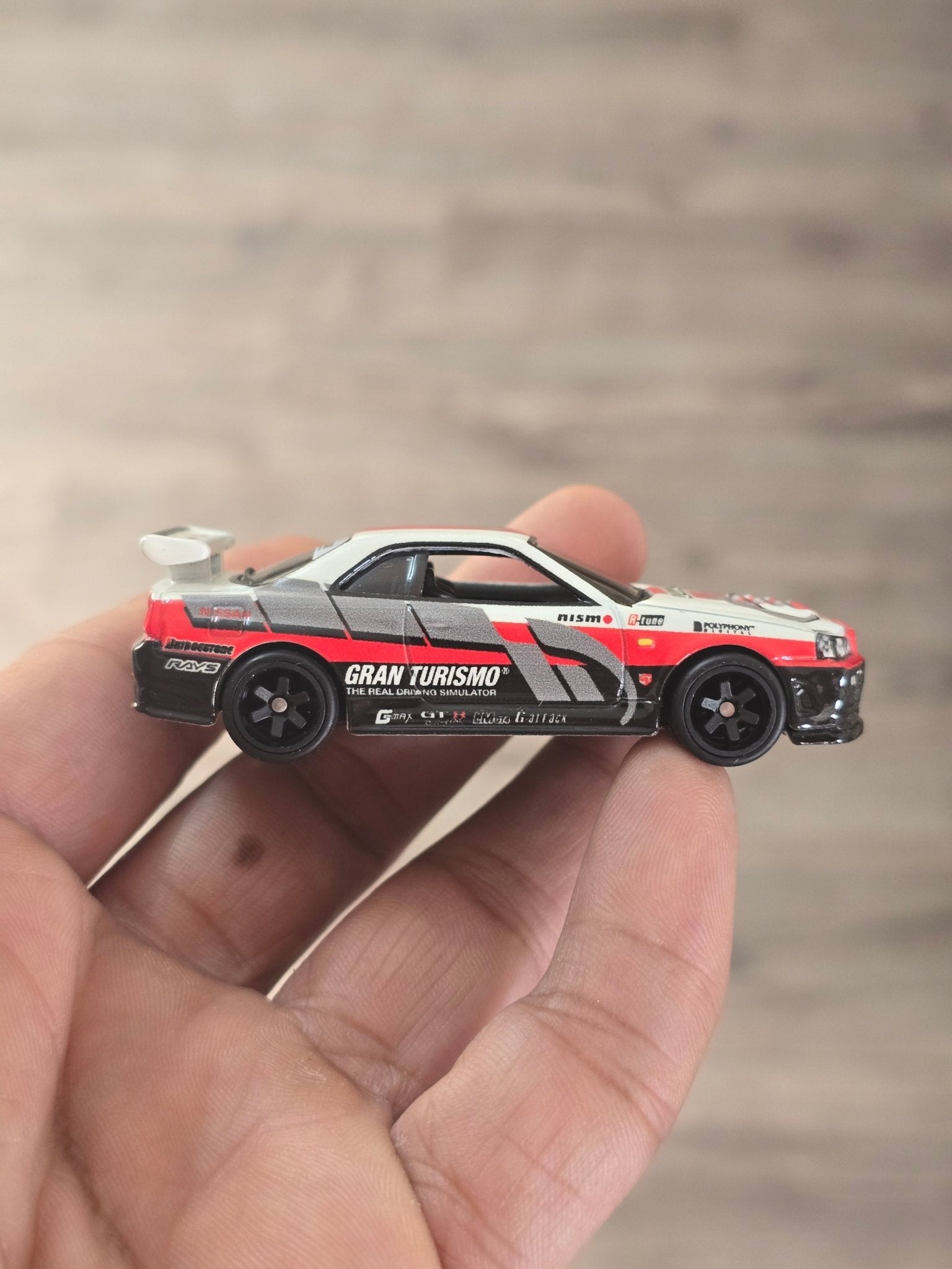 Premium Hot Wheels Nissan Skyline GT - R (BNR34) - Gran Turismo 7 (Uncarded - New) - Kinder Logs
