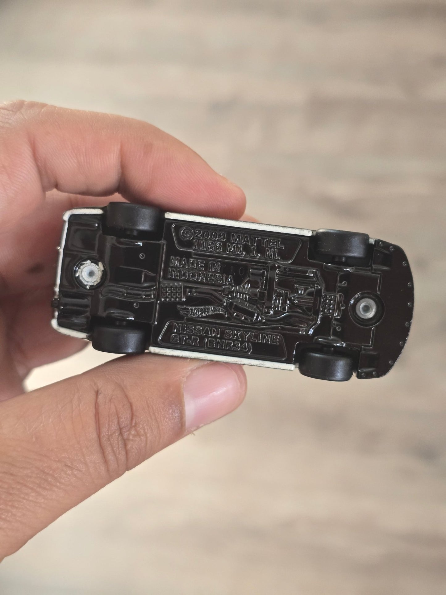 Premium Hot Wheels Nissan Skyline GT - R (BNR34) - Gran Turismo 7 (Uncarded - New) - Kinder Logs