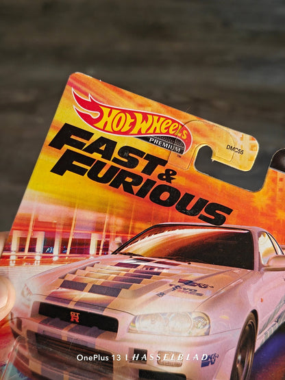 Premium Hot Wheels Nissan Skyline GT - R BNR34 (Paul Walker Edition) - Kinder Logs