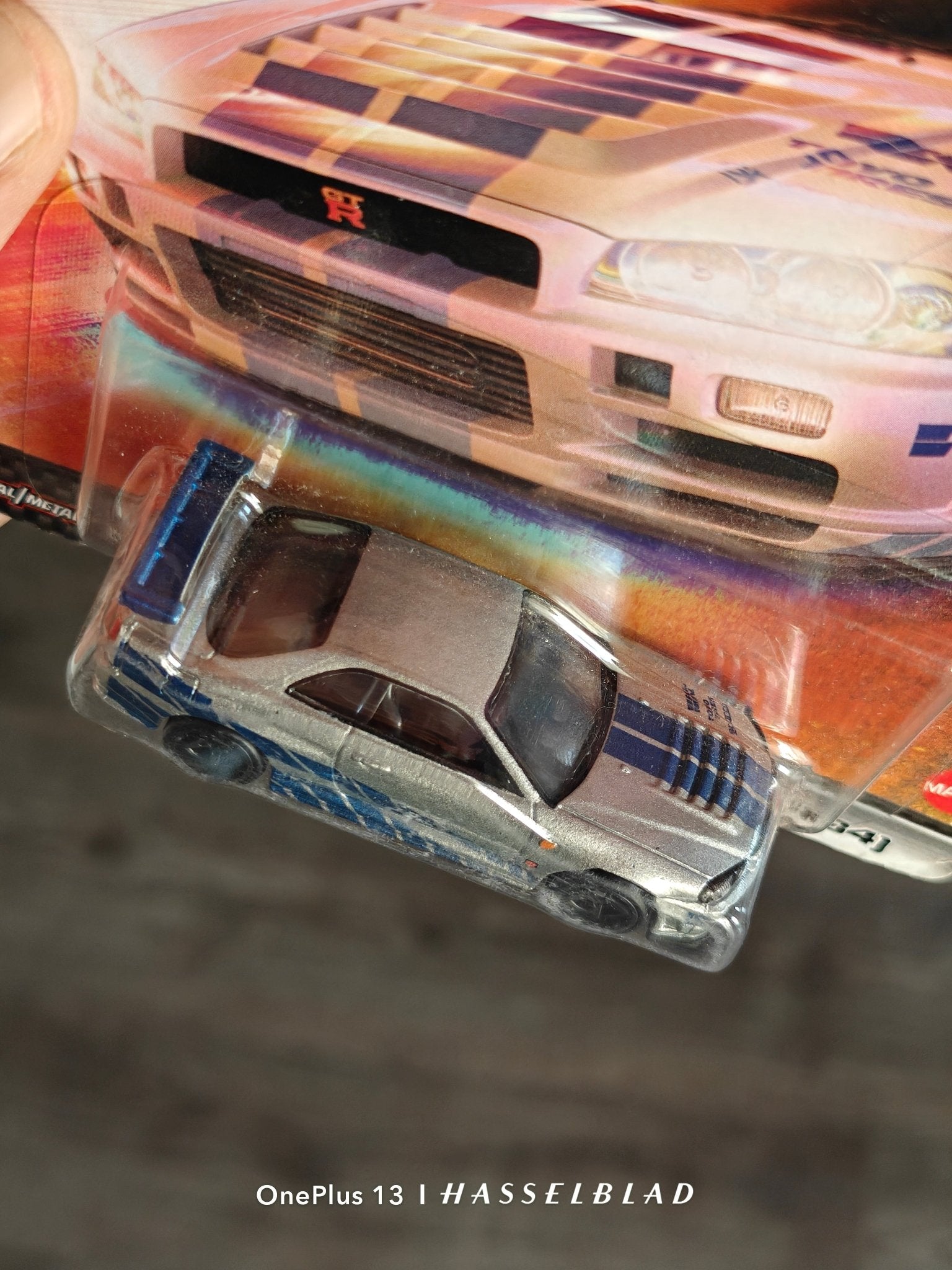 Premium Hot Wheels Nissan Skyline GT - R BNR34 (Paul Walker Edition) - Kinder Logs