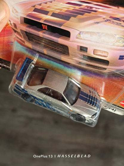 Premium Hot Wheels Nissan Skyline GT - R BNR34 (Paul Walker Edition) - Kinder Logs