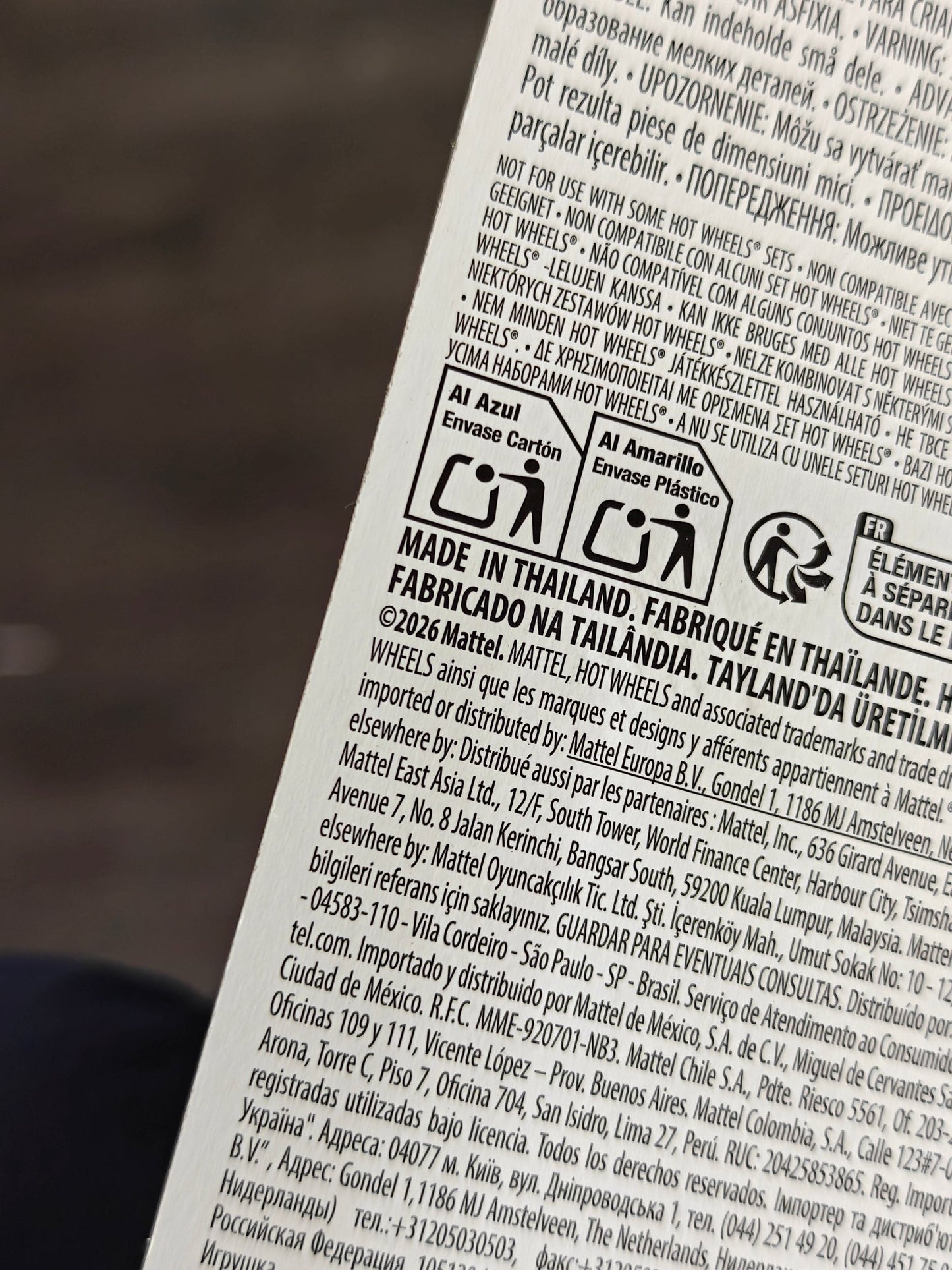 Premium Hot Wheels Nissan Skyline GT - R BNR34 V - Spec II - Blue - Timeless Icons (Imported) - Kinder Logs