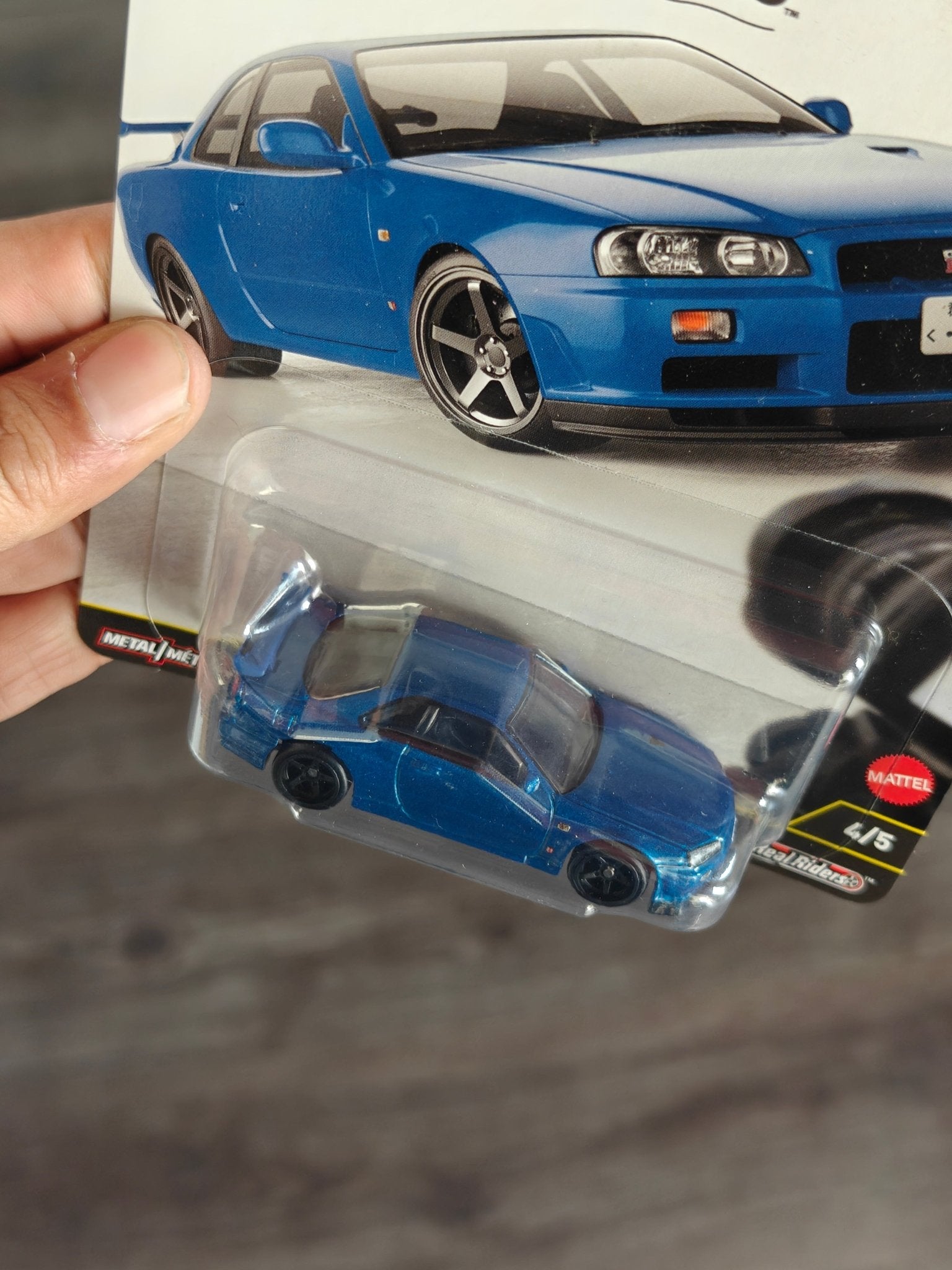 Premium Hot Wheels Nissan Skyline GT - R BNR34 V - Spec II - Blue - Timeless Icons (Imported) - Kinder Logs