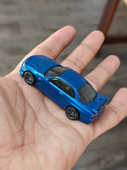 Premium Hot Wheels Nissan Skyline GT-R V-Spec II BNR34 - F&F Brian O'Conner (Uncarded - New) - Kinder Logs