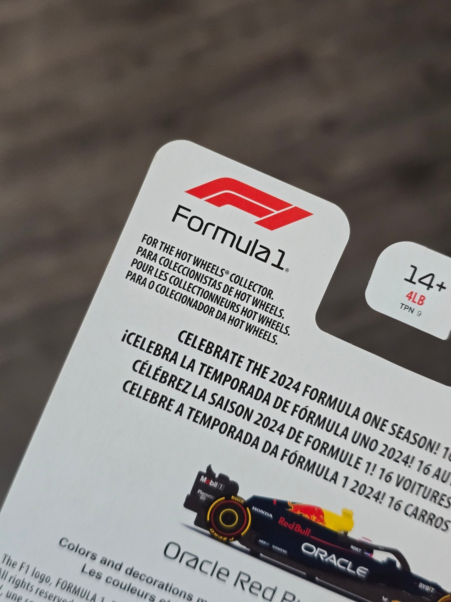 Premium Hot Wheels Oracle Red Bull Racing - RB20 (1) - Imported - Kinder Logs