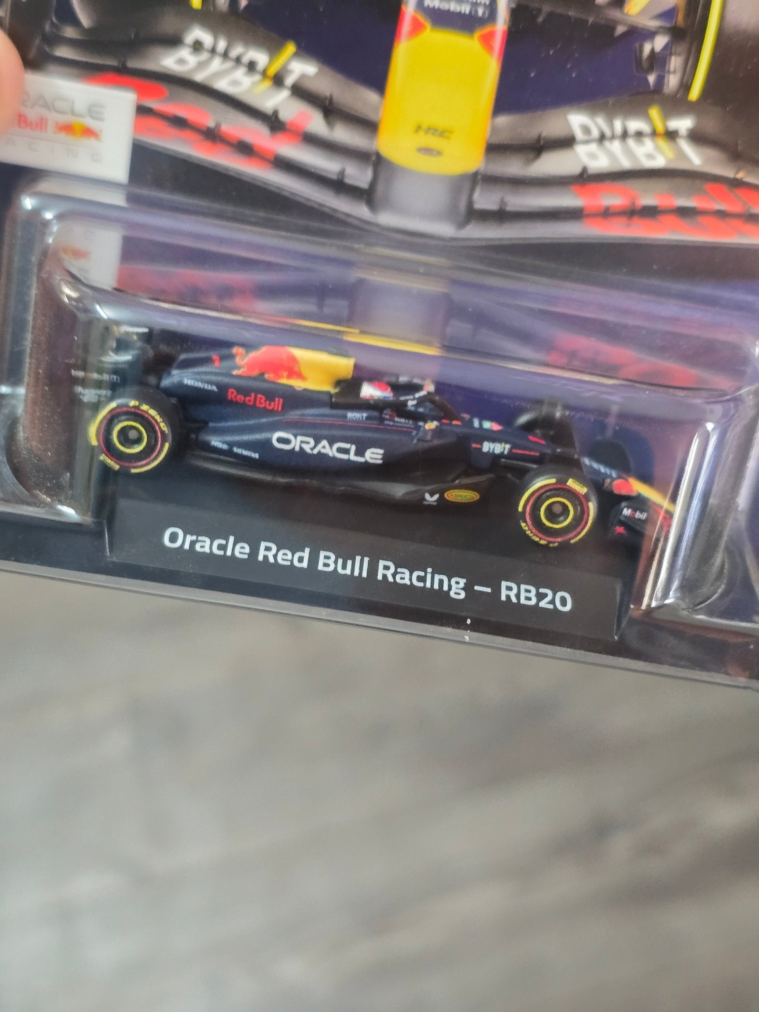 Premium Hot Wheels Oracle Red Bull Racing - RB20 (1) - Imported - Kinder Logs