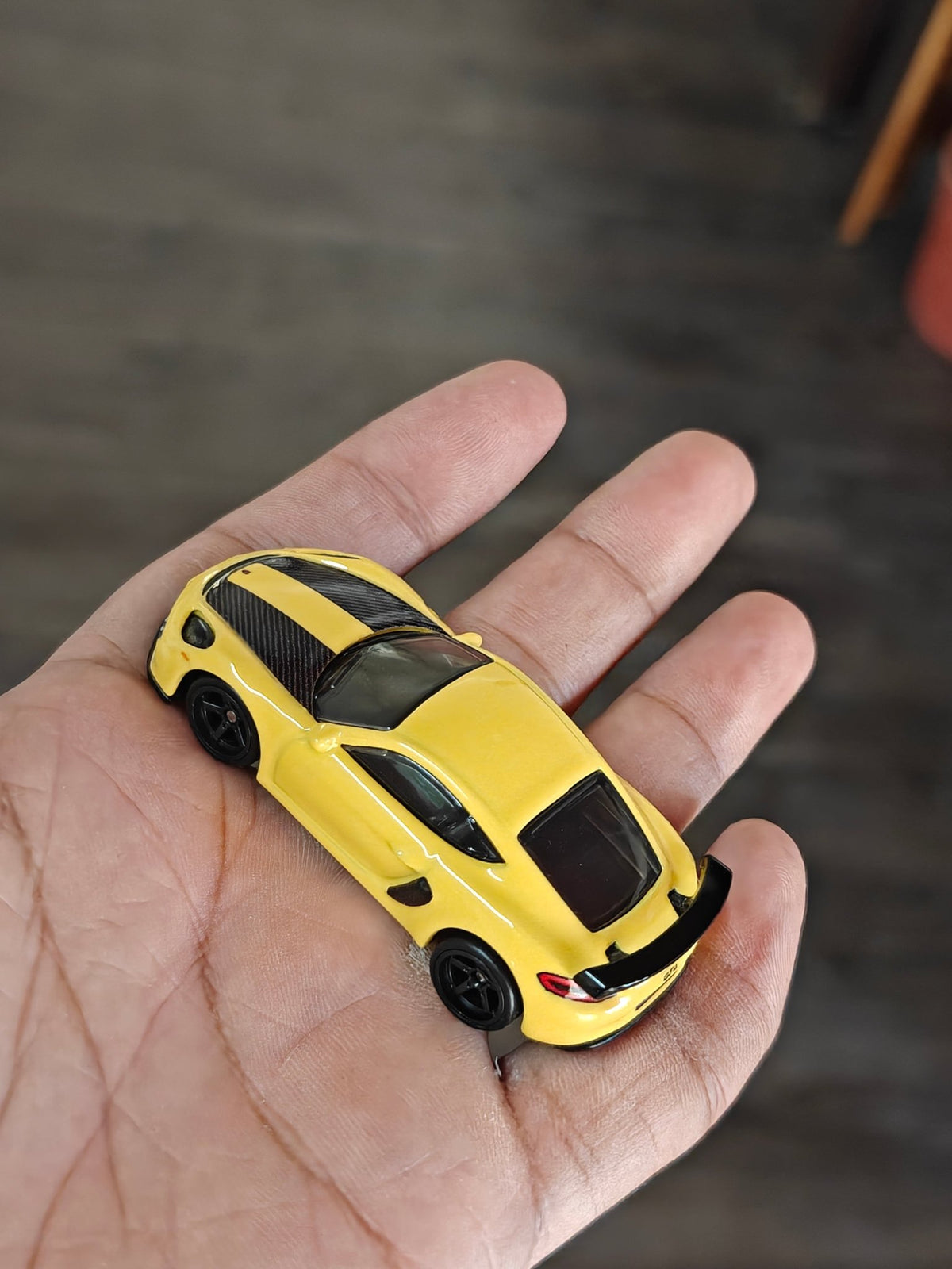 Premium Hot Wheels Porsche 718 Cayman GT4 - Deutschland Design (Uncarded - New) - Kinder Logs