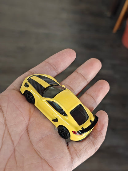 Premium Hot Wheels Porsche 718 Cayman GT4 - Deutschland Design (Uncarded - New) - Kinder Logs