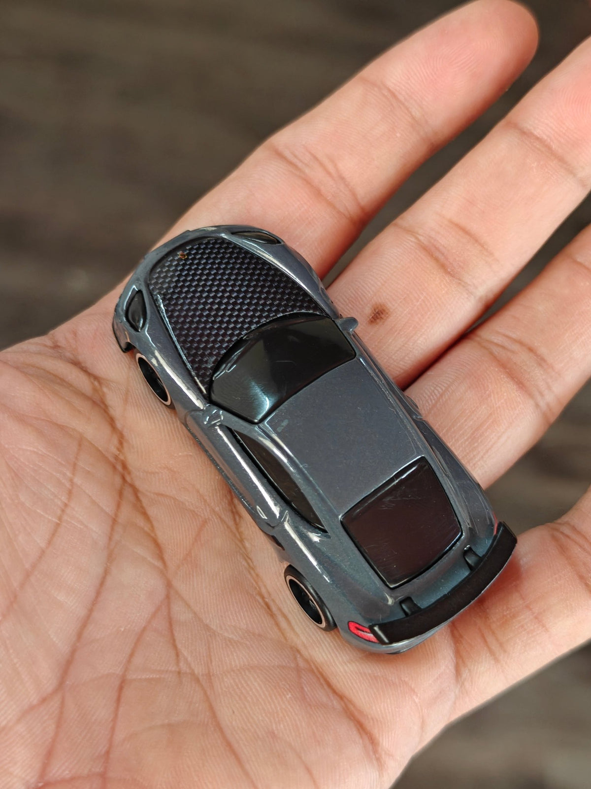 Premium Hot Wheels Porsche 718 Cayman GT4 - Grey (Pre-Owned) - Kinder Logs