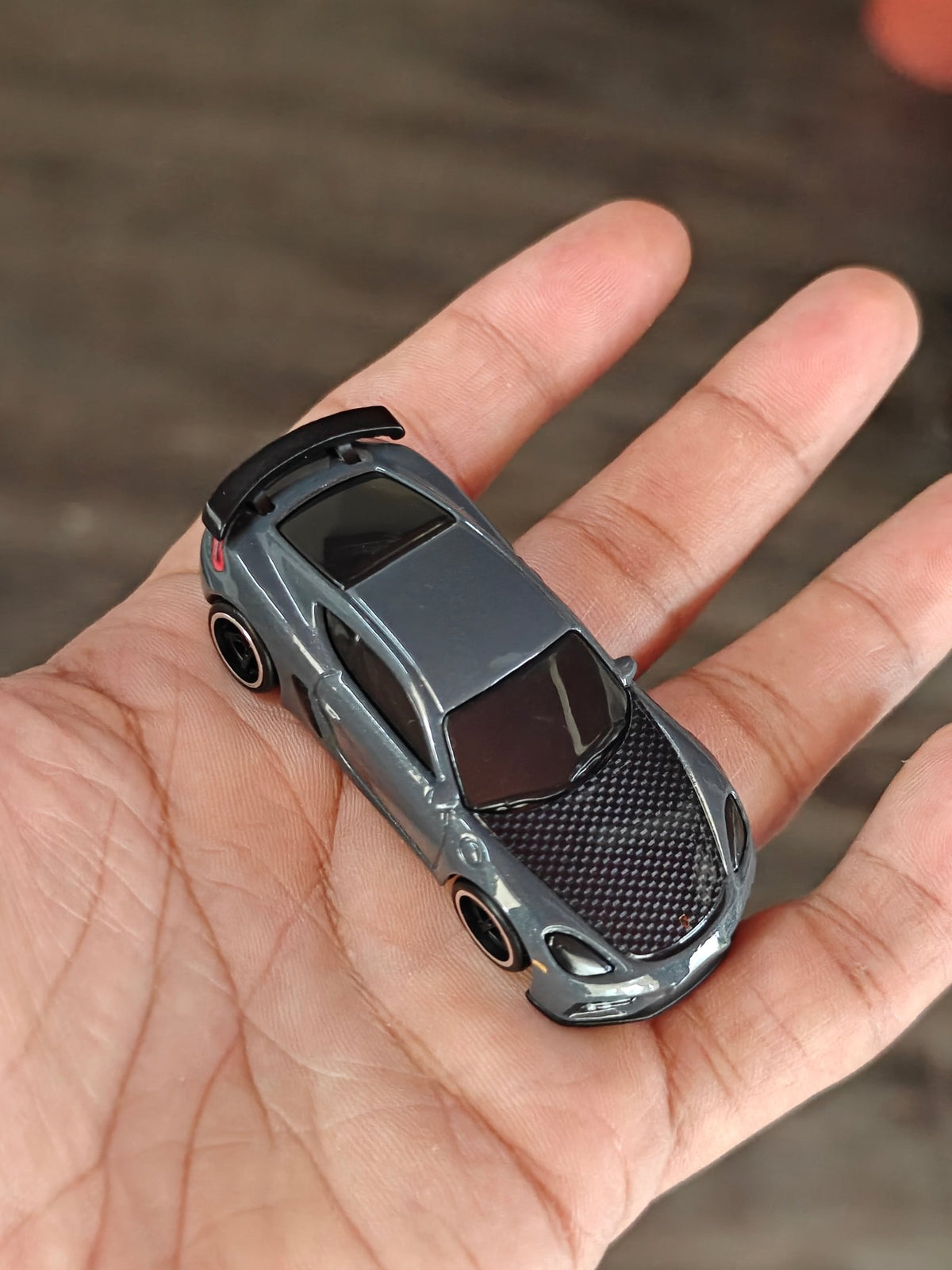 Premium Hot Wheels Porsche 718 Cayman GT4 - Grey (Pre-Owned) - Kinder Logs