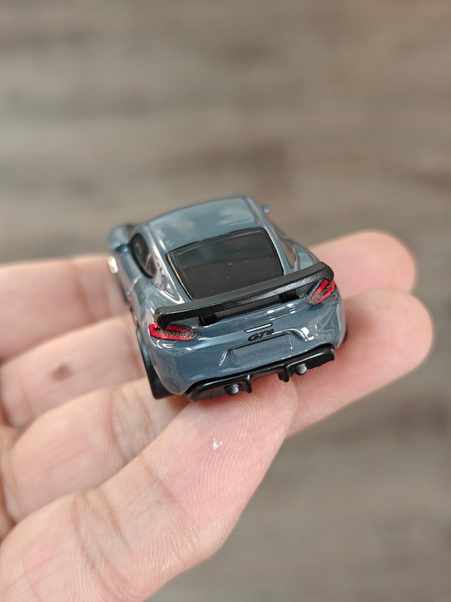 Premium Hot Wheels Porsche 718 Cayman GT4 - Grey (Uncarded - New) - Kinder Logs