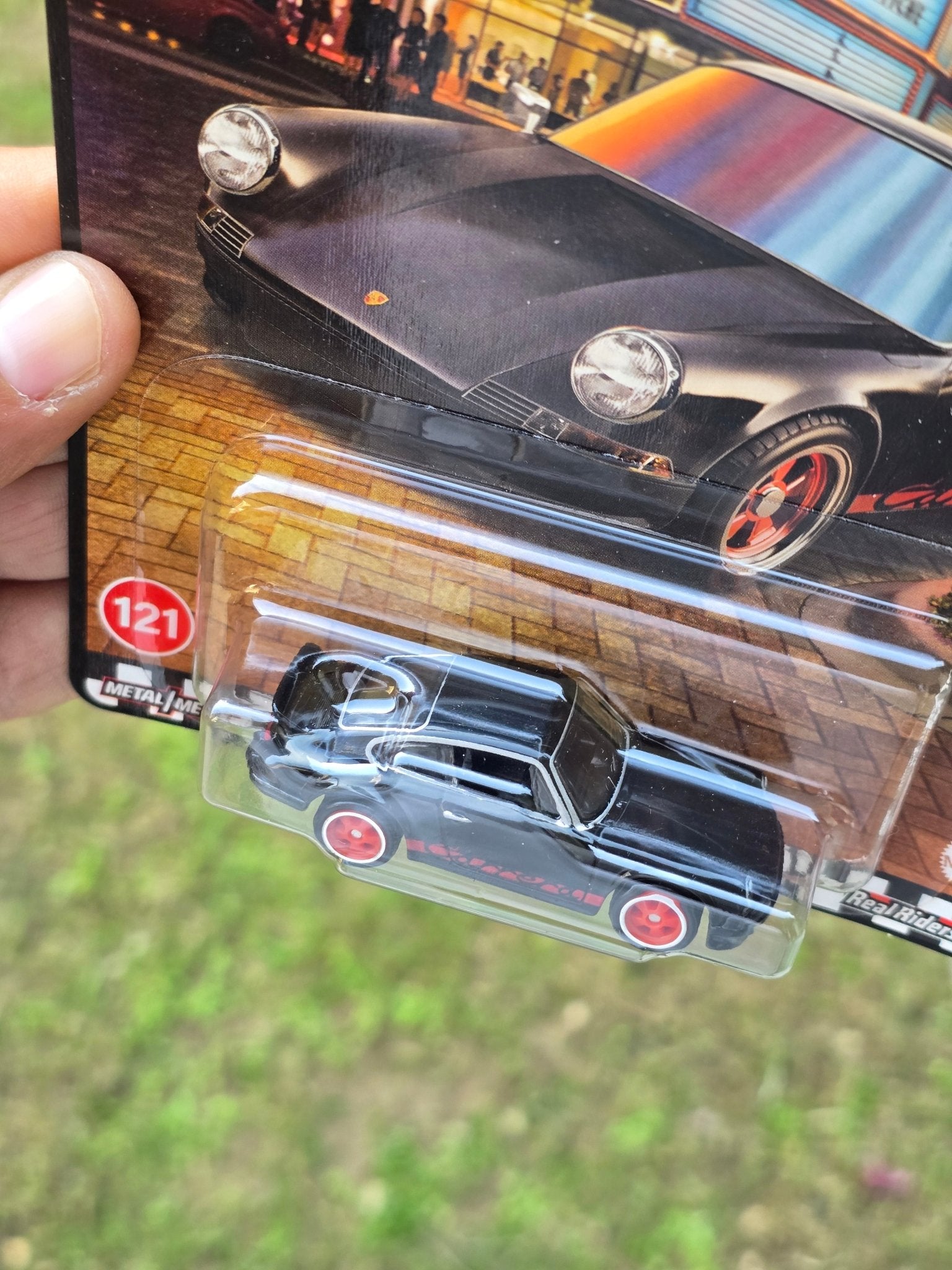 Premium Hot Wheels Porsche 911 Carrera RS 2.7 - Boulevard 121 (Imported) - Kinder Logs