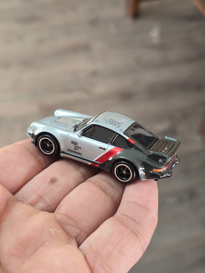 Premium Hot Wheels Porsche 911 Turbo (930) - Cyberpunk (Uncarded - New) - Kinder Logs