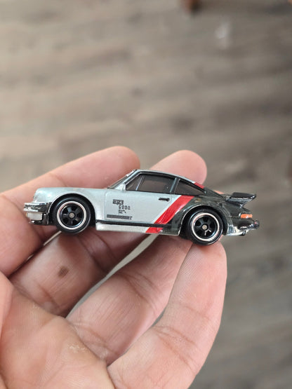 Premium Hot Wheels Porsche 911 Turbo (930) - Cyberpunk (Uncarded - New) - Kinder Logs
