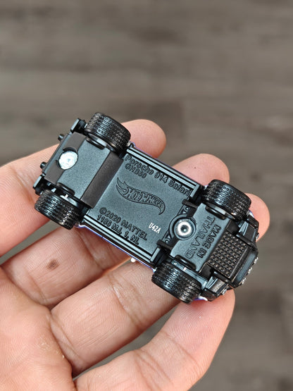 Premium Hot Wheels Porsche 914 Safari - White (Uncarded - New) - Kinder Logs